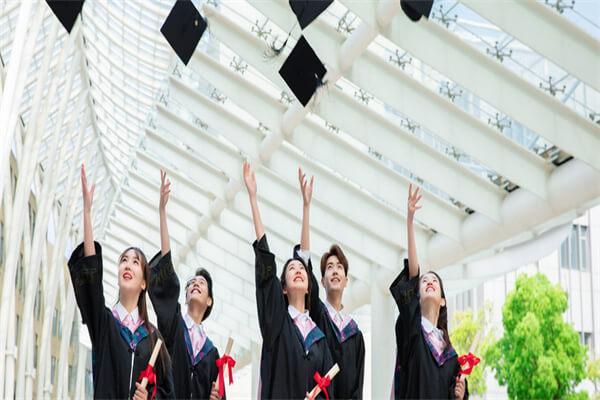 硕士工商管理学位